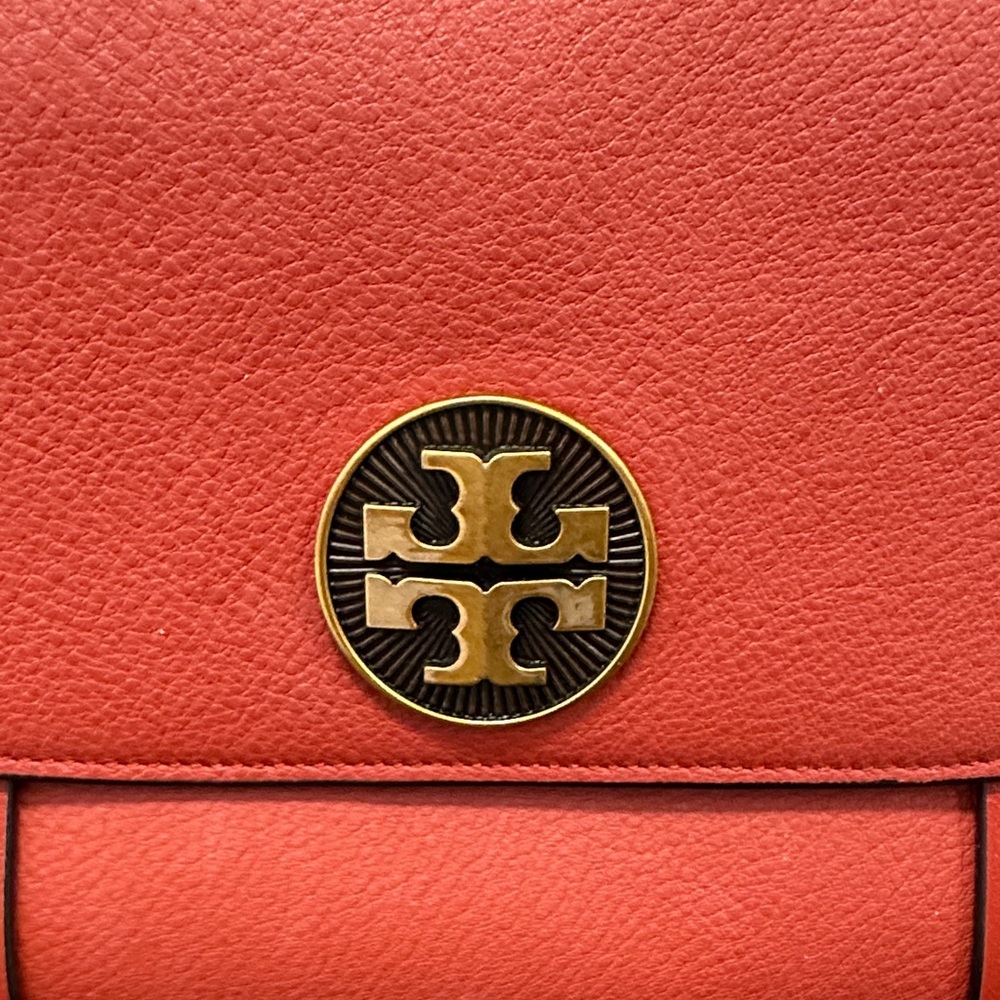 Tory Burch Bold Redwood Crossbody Bag - Picture 2 of 11